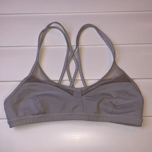 Lululemon white crisscross spaghetti strap sports bra - Picture 3 of 10